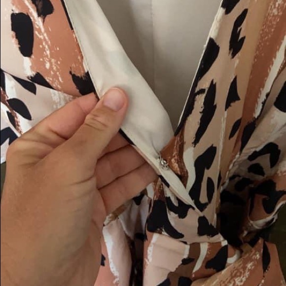 SOLD Anthropologie Hutch Blaise Leopard Wrap Dress XSP - Picture 7 of 7